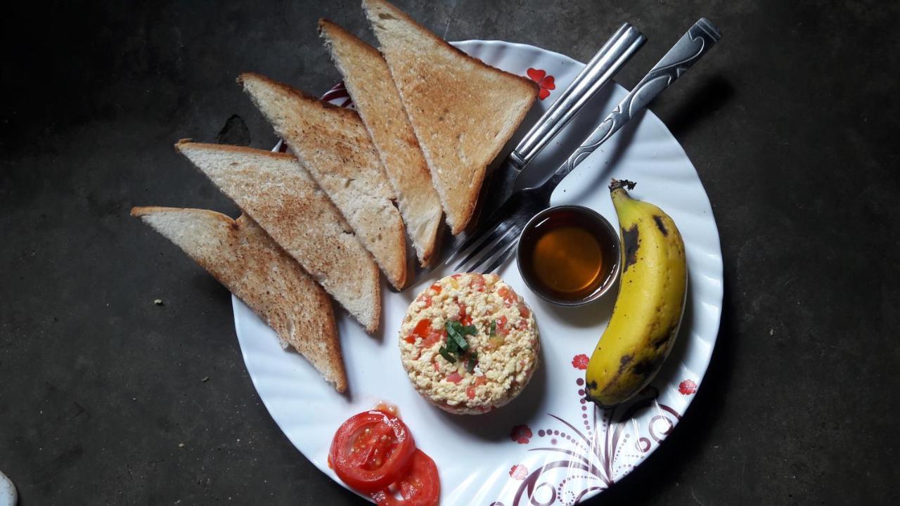 Begnas Coffee House & Hotel Deorāli المظهر الخارجي الصورة