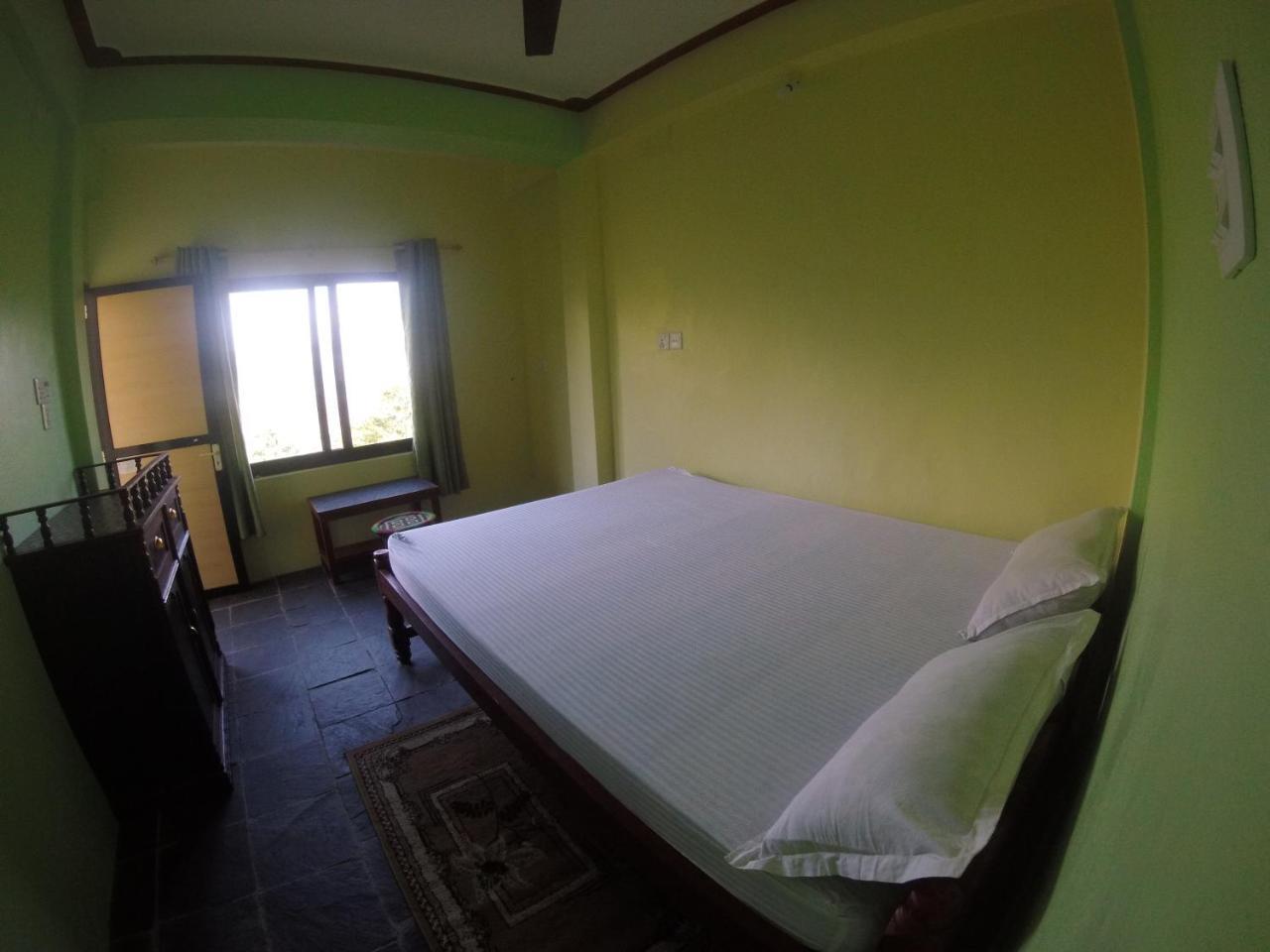 Begnas Coffee House & Hotel Deorāli المظهر الخارجي الصورة